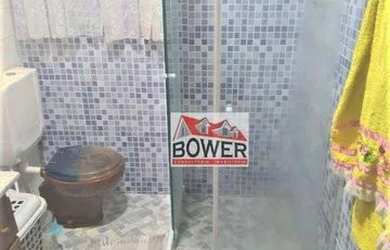 Imagem: A casa possui 3 Dormitórios, 3 Banheiros, 2 Vagas na garagem