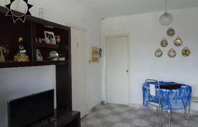 Imagem: O apartamento possui 2 Dormitórios, 2 Banheiros, 70m² de Área