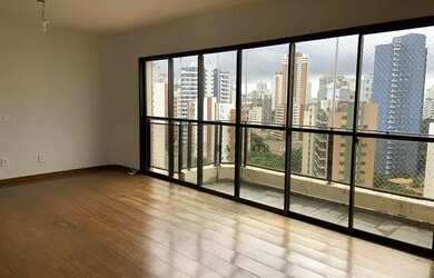 Imagem: O apartamento na cobertura possui 4 Dormitórios, 4 Banheiros