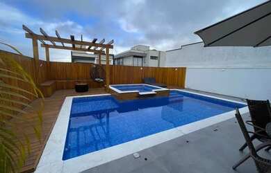 Imagem: A casa em condomínio possui 3 Dormitórios, 5 Banheiros, 4