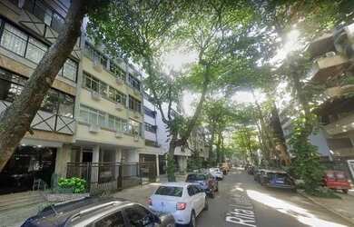 Imagem 5: Apartamento para venda possui 110 metros quadrados com 4 quartos em Leblon...