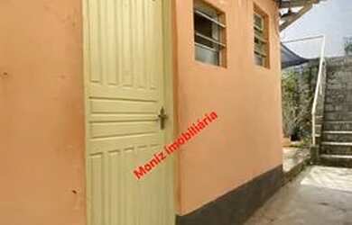 Imagem: A casa possui 1 Dormitório, 1 Banheiro, 24m² de Área e está