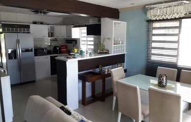 Imagem 7: Casa. Varanda, 3m² de Área, 3 Vagas na garageme3 Dormitórios