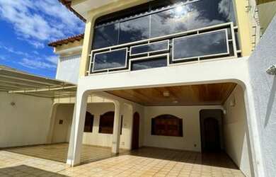 Imagem 1: Lindo Sobrado Na QNA 09. 100m² de Área, 2 Vagas na garageme4 Dormitórios