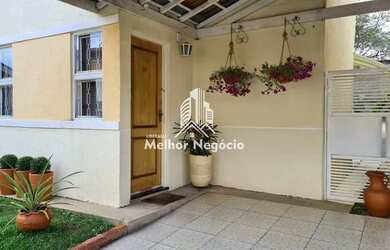 Imagem: A casa possui 2 Dormitórios, 2 Banheiros, 1 Vaga na garagem