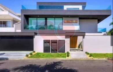 Imagem: A casa em condomínio possui 5 Dormitórios, 4 Banheiros, 2