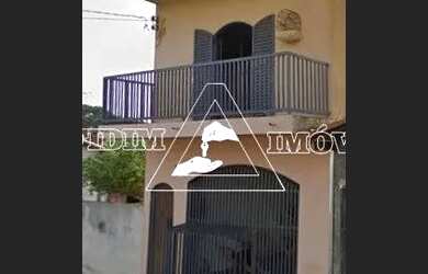 Imagem: A casa possui 3 Dormitórios, 2 Banheiros, 100m² de Área e