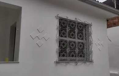 Imagem: A casa possui 3 Dormitórios, 2 Banheiros, 75m² de Área e