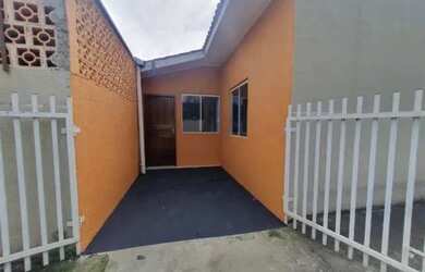 Imagem: A casa possui 3 Dormitórios, 1 Banheiro, 130m² de Área e