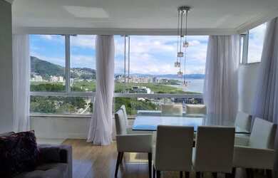 Imagem: O apartamento possui 3 Dormitórios, 3 Banheiros, 2 Vagas na