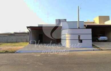 Imagem: A casa em condomínio possui 3 Dormitórios, 2 Banheiros, 2