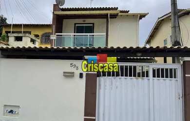 Imagem: A casa possui 4 Dormitórios, 3 Banheiros, 1 Vaga na garagem