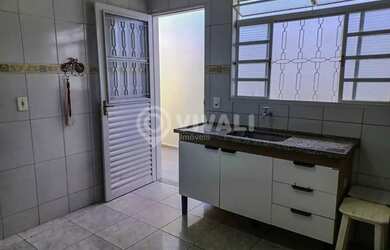 Imagem 3: Casa de rua - / Residencial / Jardim Virgínia