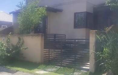 Imagem: A casa em condomínio possui 2 Dormitórios, 2 Banheiros, 1