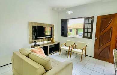 Imagem: A casa em condomínio possui 3 Dormitórios, 3 Banheiros, 2