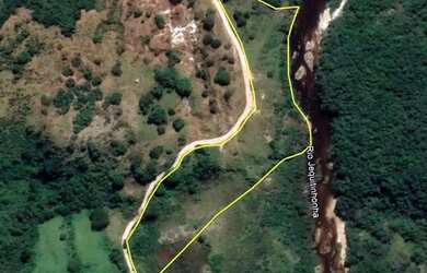 Imagem: O terreno possui 12.000m² de Área e está localizado em Diamantina