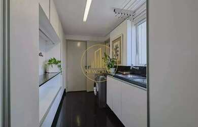 Imagem 7: Apartamento totalmente mobiliado e decorado, com planta original de 4...