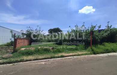 Imagem: O terreno possui 12m² de Área, Imóvel novo e está localizado