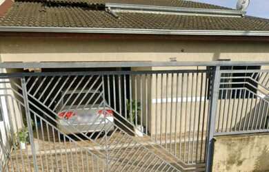 Imagem: A casa em condomínio possui 3 Dormitórios, 3 Banheiros, 3