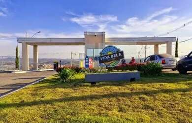 Imagem: O terreno possui 140.000m² de Área e está localizado em