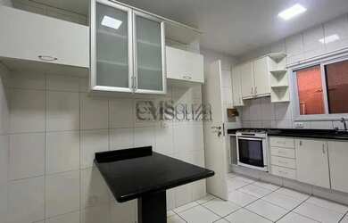 Imagem 10: Casa à venda em Londrina, Terras de Santana II, com 3 quartos, com 185...