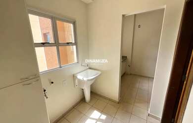 Imagem 13: Apartamento com 4 quartos, suíte, sacada e armários planejados