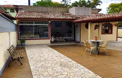 Imagem 16: Conforto e Praticidade Casa 2 Quartos, 2 Banheiros - Acesso Fácil à...