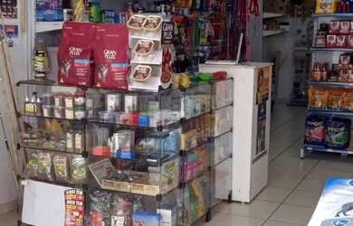 Imagem: O depósito possui 3 Vagas na garagem e está localizado em