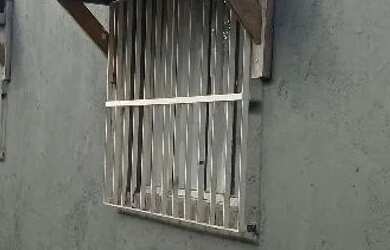 Imagem: A casa possui 2 Dormitórios, 1 Banheiro e está localizado