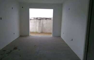 Imagem: A casa possui 3 Dormitórios, 2 Banheiros, 3 Vagas na garagem