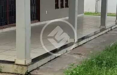 Imagem: A casa possui 5 Dormitórios, 5 Banheiros, 5 Vagas na garagem