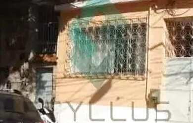 Imagem: A casa possui 4 Dormitórios, 5 Banheiros, 1 Vaga na garagem