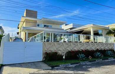 Imagem: A casa em condomínio possui 5 Dormitórios, 5 Banheiros, 5