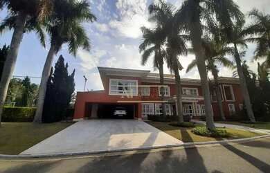 Imagem: A casa em condomínio possui 5 Dormitórios, 5 Banheiros, 5