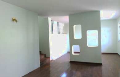 Imagem 8: Casa residencial no Jardins das Paineiras, ótima localização com 350m²