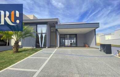 Imagem: A casa em condomínio possui 3 Dormitórios, 4 Banheiros, 4