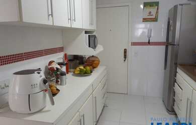 Imagem: O apartamento possui 3 Dormitórios, 2 Banheiros, 1 Vaga na