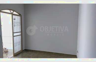 Imagem 9: Venda Casa UMUARAMA. Varanda, 320m² de Área, 4 Vagas na garageme3 Dormitórios