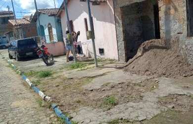 Imagem 5: Vendo. 13m² de Área, 1 Banheiroe2 Dormitórios