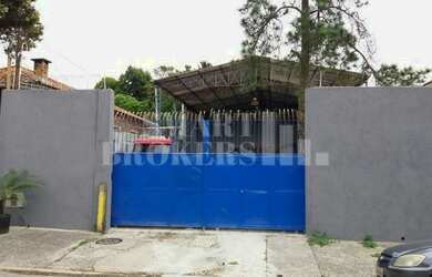 Imagem: O depósito possui 5 Vagas na garagem, 486m² de Área e está