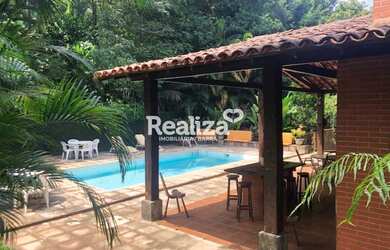 Imagem: A casa em condomínio possui 4 Dormitórios, 5 Banheiros, 5