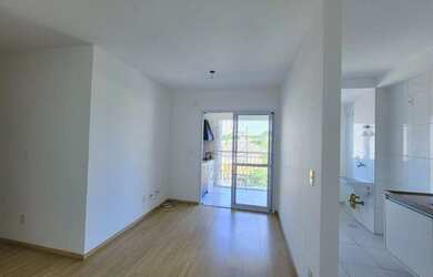 Imagem: O apartamento possui 2 Dormitórios, 2 Banheiros, 2 Vagas na