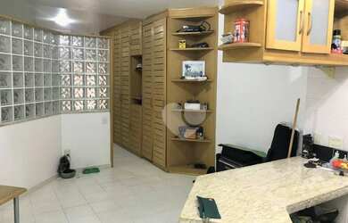 Imagem: O apartamento possui 1 Dormitório, 1 Banheiro, 34m² de Área