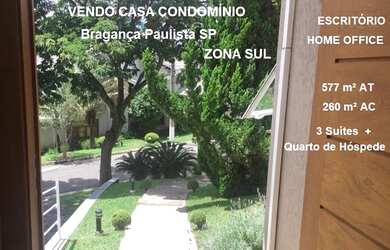 Imagem: A casa possui 3 Dormitórios, 5 Banheiros, 5 Vagas na garagem