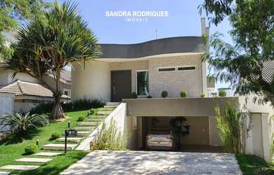 Imagem: A casa em condomínio possui 3 Dormitórios, 5 Banheiros, 2