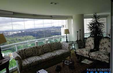 Imagem: O apartamento possui 4 Dormitórios, 5 Banheiros, 4 Vagas na