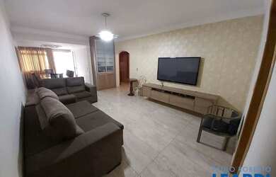 Imagem: O apartamento possui 4 Dormitórios, 2 Banheiros, 3 Vagas na