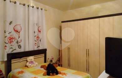 Imagem: A casa possui 2 Dormitórios, 3 Banheiros, 1 Vaga na garagem