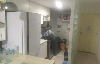 Imagem: O apartamento possui 1 Dormitório, 2 Banheiros, 1 Vaga na garagem