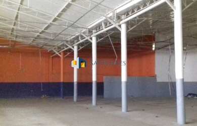 Imagem 4: Galpão bem localizado. 2.768m² de Áreae5 Vagas na garagem